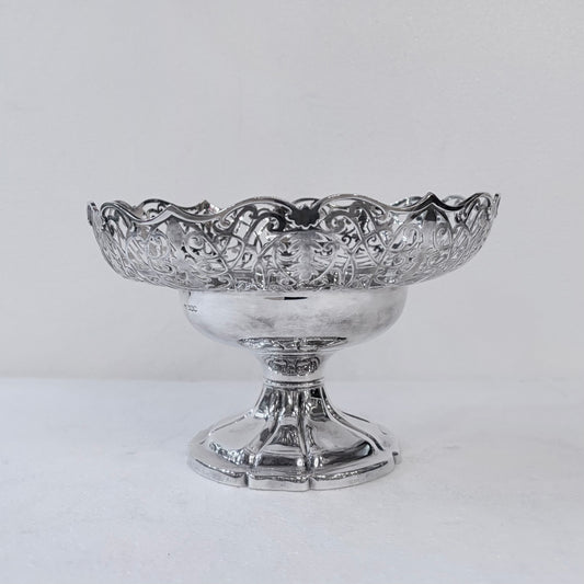MID-CENTURY PIERCED STERLING SILVER CENTERPIECE, SHEFFIELD, 1935