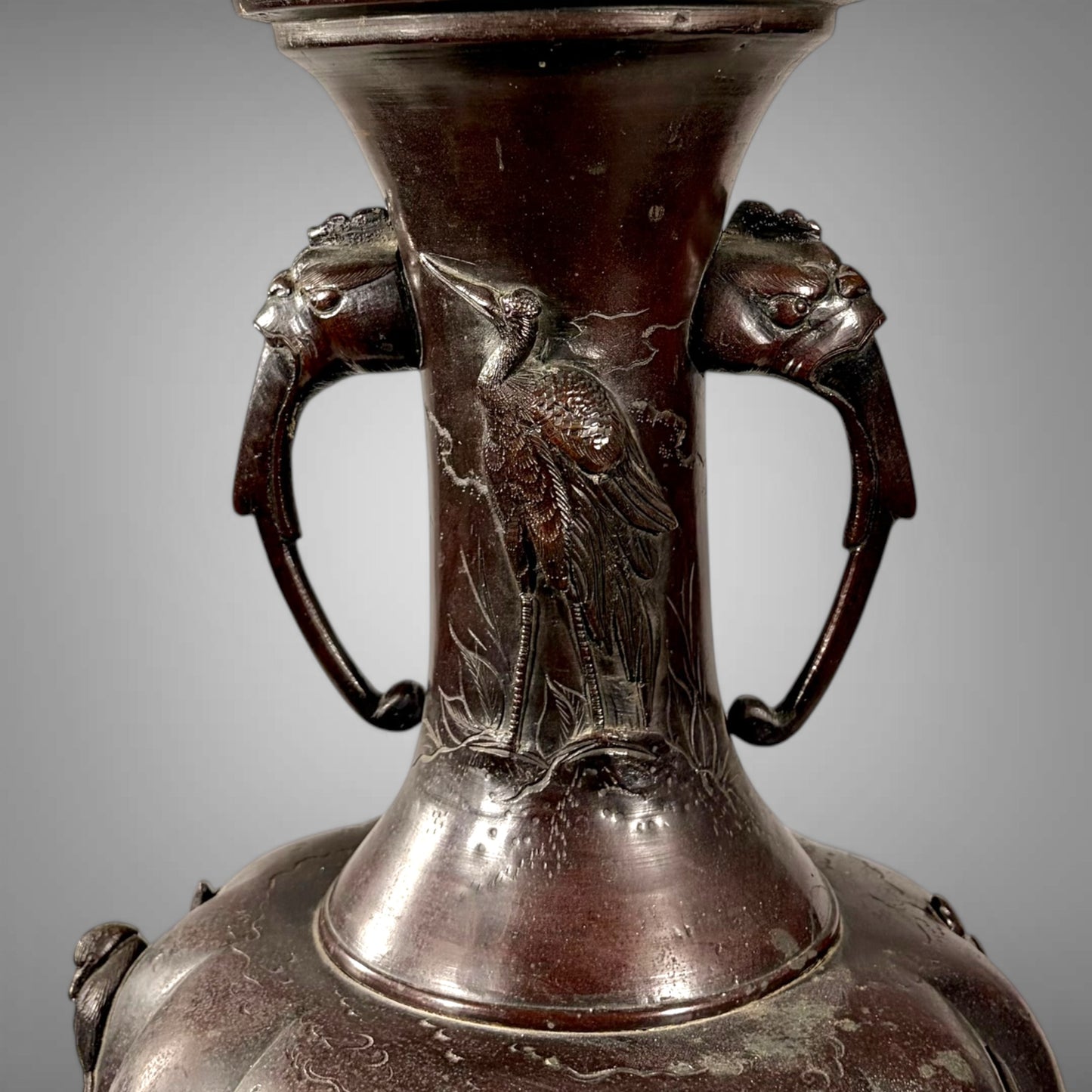A PAIR OF MEIJI PERIOD AVIAN JAPANESE BRONZE VASES, JAPAN, 1870-1912