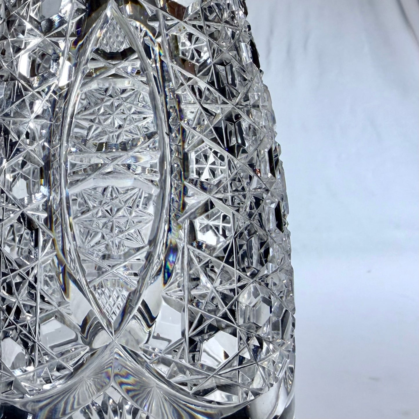 A FINE HOBNAIL AND STAR-CUT CRYSTAL DECANTER, BIRMINGHAM, 1920