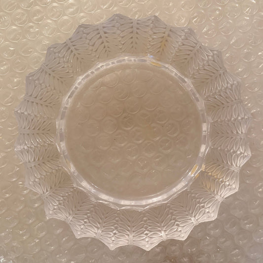 KLS Vaults Lalique Jamaique frosted crystal ashtray featuring a circular tropical frond relief pattern