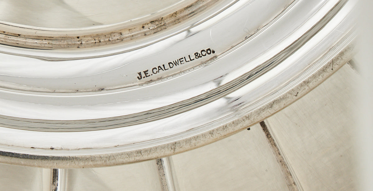 A STERLING SILVER FLUTED CENTRE BOWL, PHILADELPHIA, EARLY 20th CENTURY