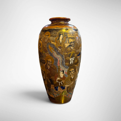 AN ENAMEL AND GILT SATSUMA VASE, JAPAN, LATE 19TH CENTURY