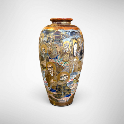 AN ENAMEL AND GILT SATSUMA VASE, JAPAN, LATE 19TH CENTURY