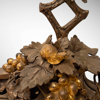 A VICTORIAN PARCEL-GILT BRONZE FIREPLACE FENDER, ENGLAND, C. 1880