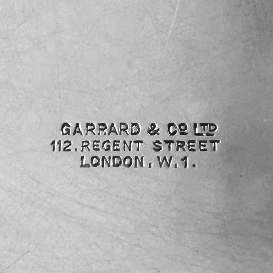 AN ELIZABETH II STERLING SQUARE SILVER SALVER, LONDON, 1964