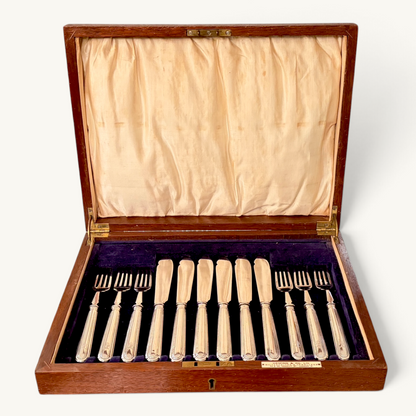 A VICTORIAN STERLING SILVER FISH SERVICE FOR SIX, SHEFFIELD, 1894