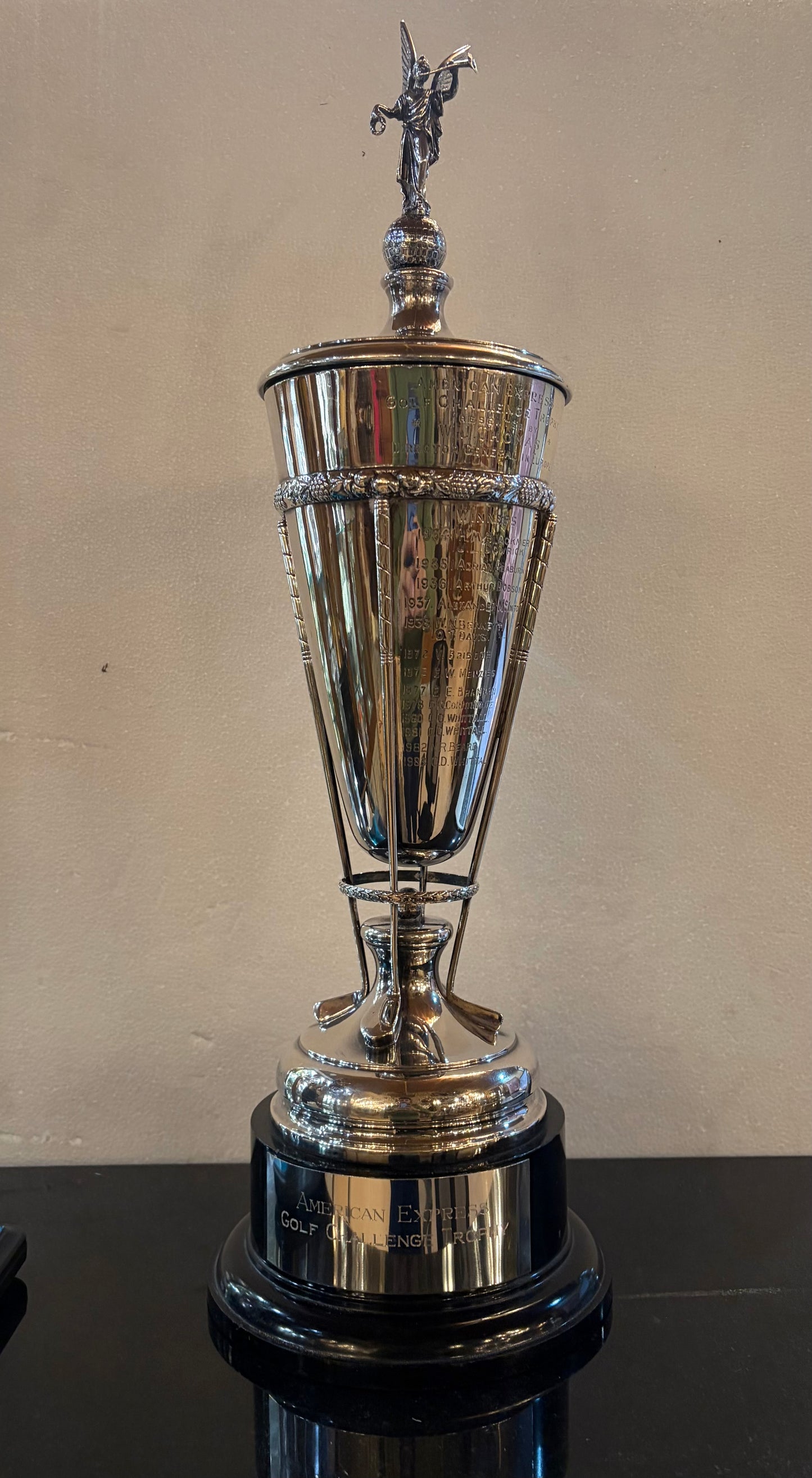 GEORGE V PRESENTATION STERLING SILVER LIDDED TROPHY, BIRMINGHAM, 1934
