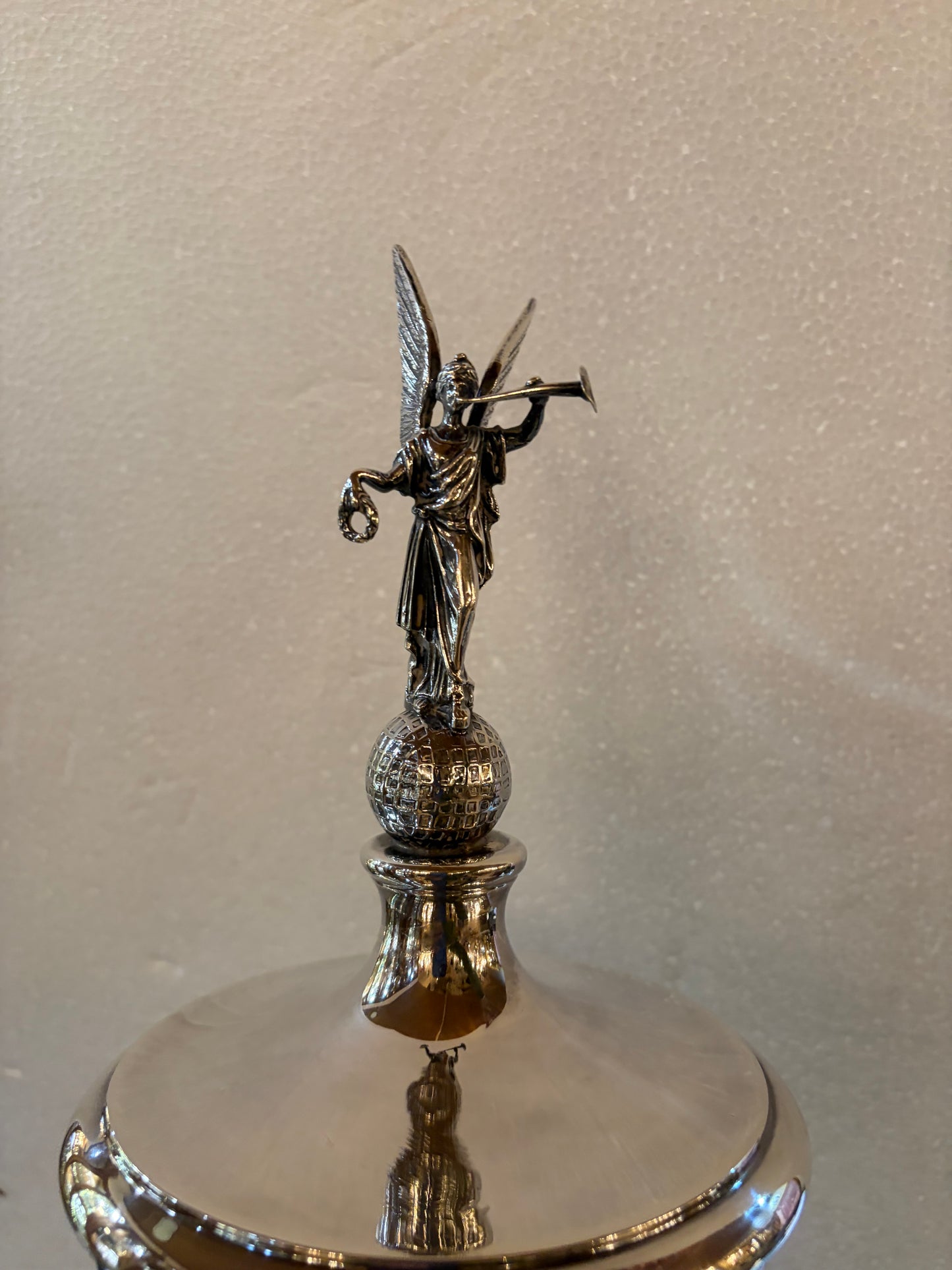 GEORGE V PRESENTATION STERLING SILVER LIDDED TROPHY, BIRMINGHAM, 1934