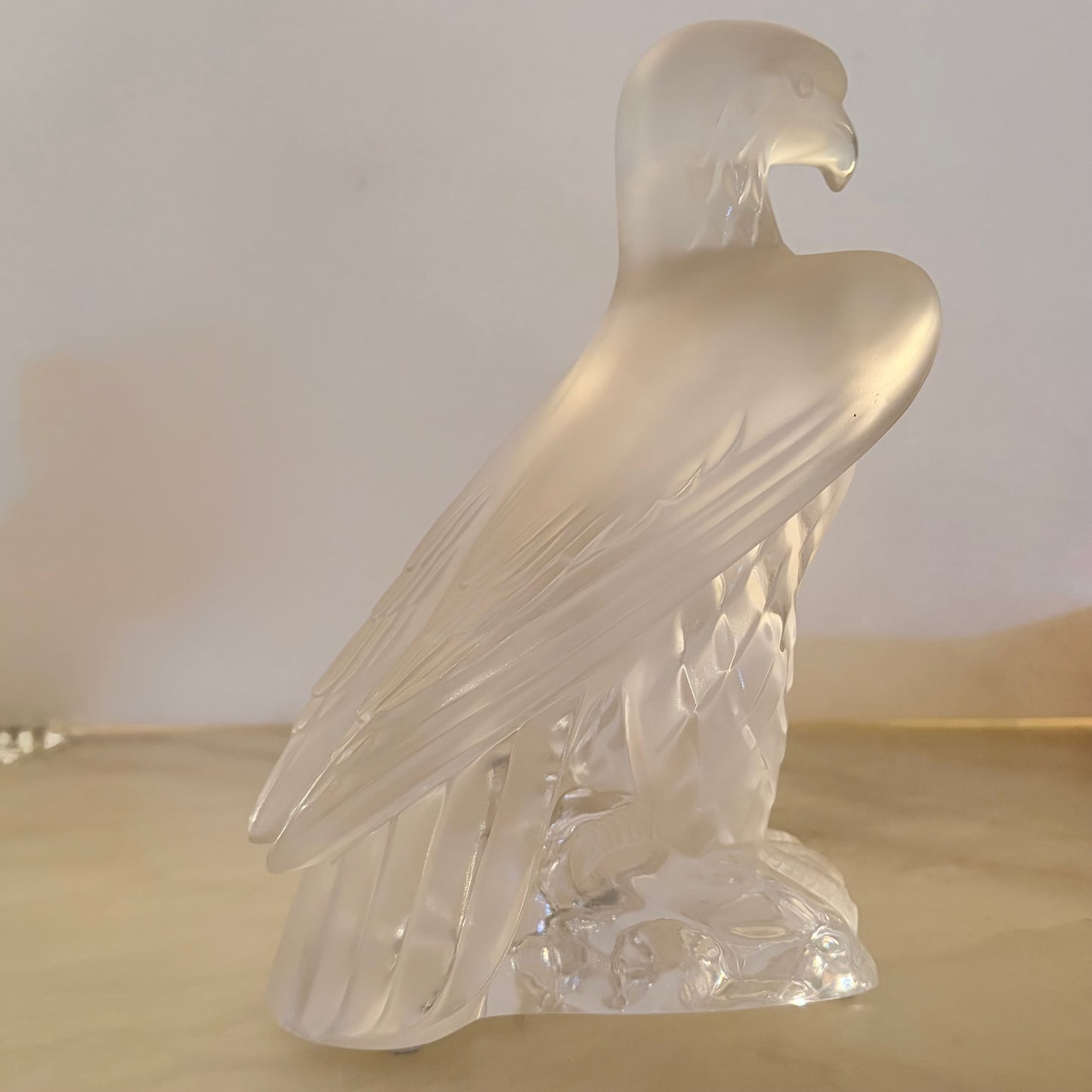 FROSTED CRYSTAL EAGLE SCULPTURE, FRANCE, MID-20TH CENTURY