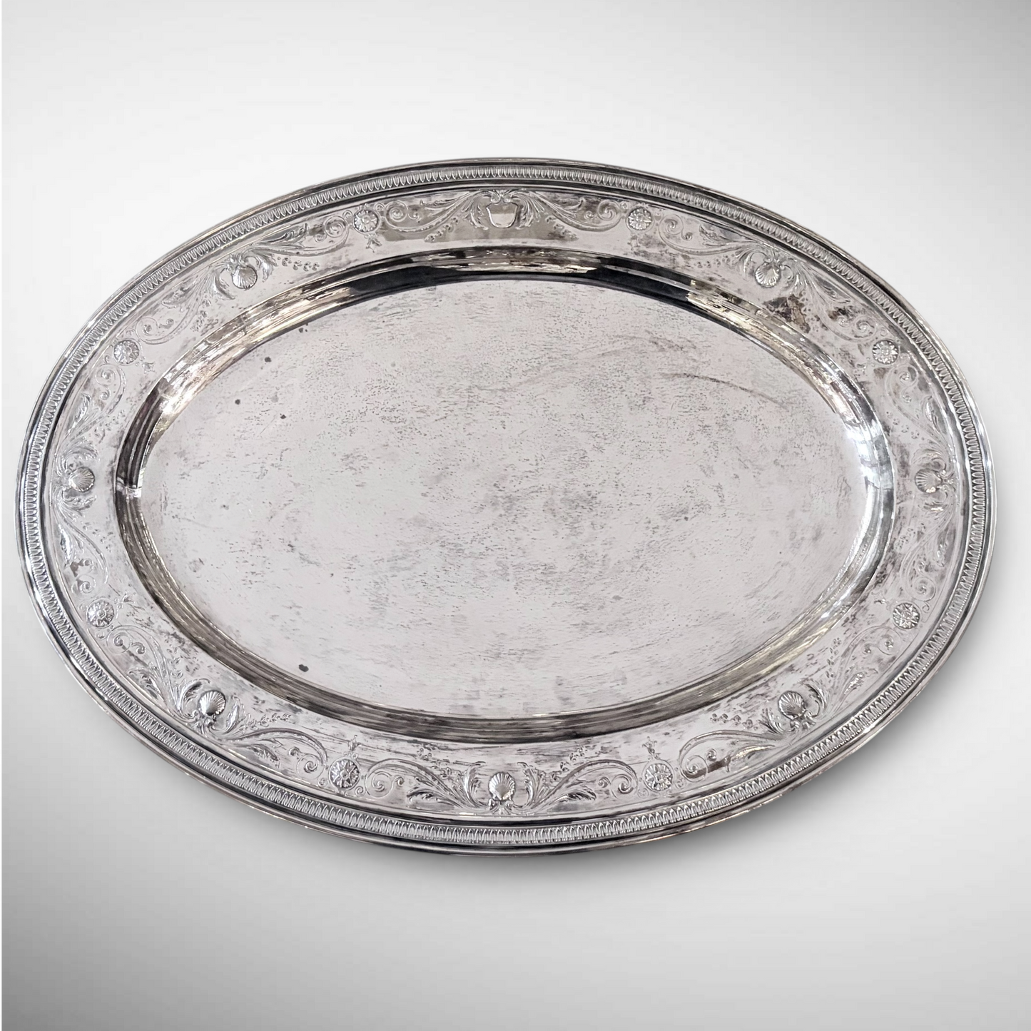 LARGE GEORGE V CHASED STERLING SILVER PLATTER, NEW YORK, 1917