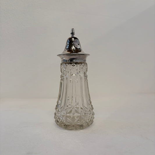 GEORGE V CUT GLASS AND STERLING SILVER SUGAR SIFTER, BIRMINGHAM, 1915
