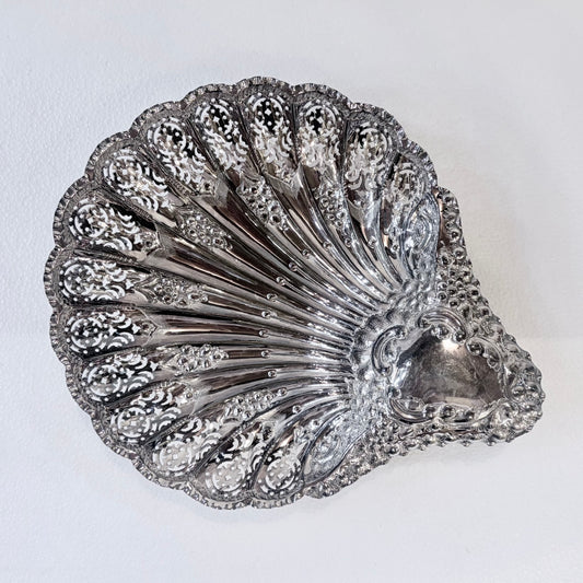 EDWARDIAN PIERCED STERLING SILVER SHELL-FORM CENTERPIECE, SHEFFIELD, 1903