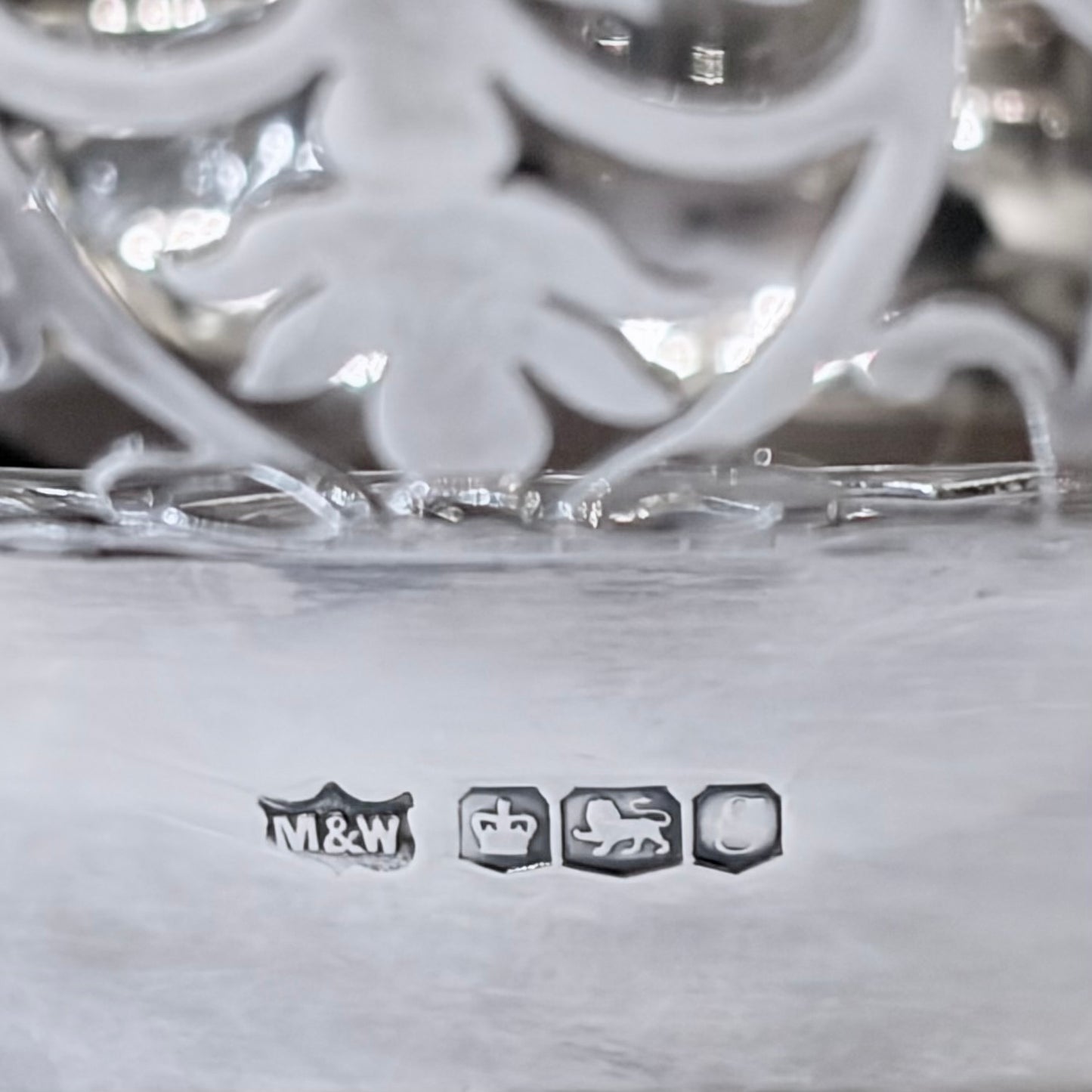 MID-CENTURY PIERCED STERLING SILVER CENTERPIECE, SHEFFIELD, 1935