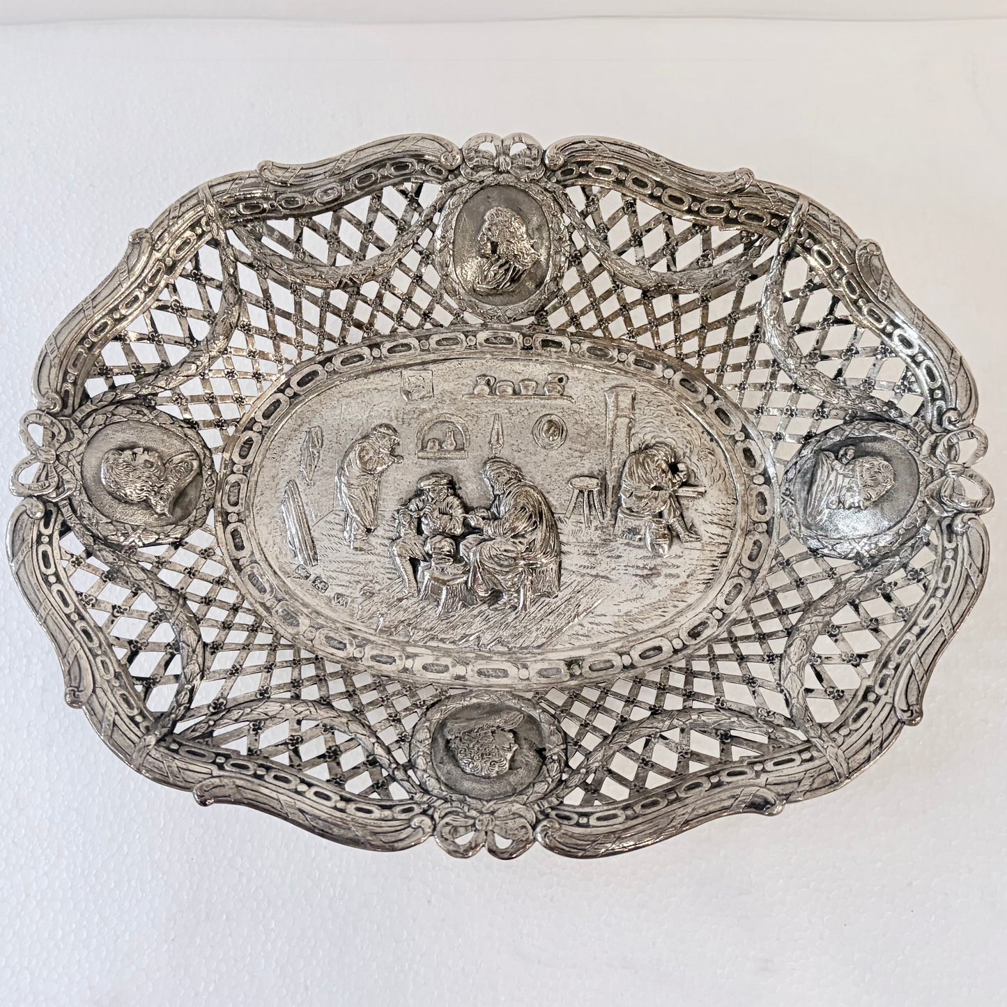 LATE 19TH CENTURY REPOUSSÉ .800 SILVER RETICULATED CENTERPIECE, HANAU, C. 1890