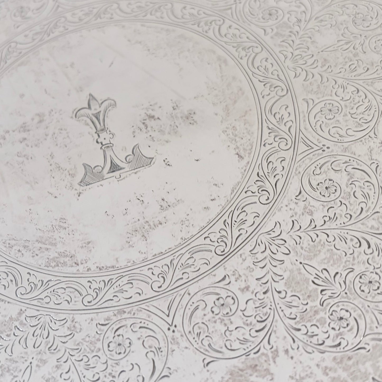 GEORGIAN ENGRAVED STERLING SILVER SALVER, SHEFFIELD, 1937