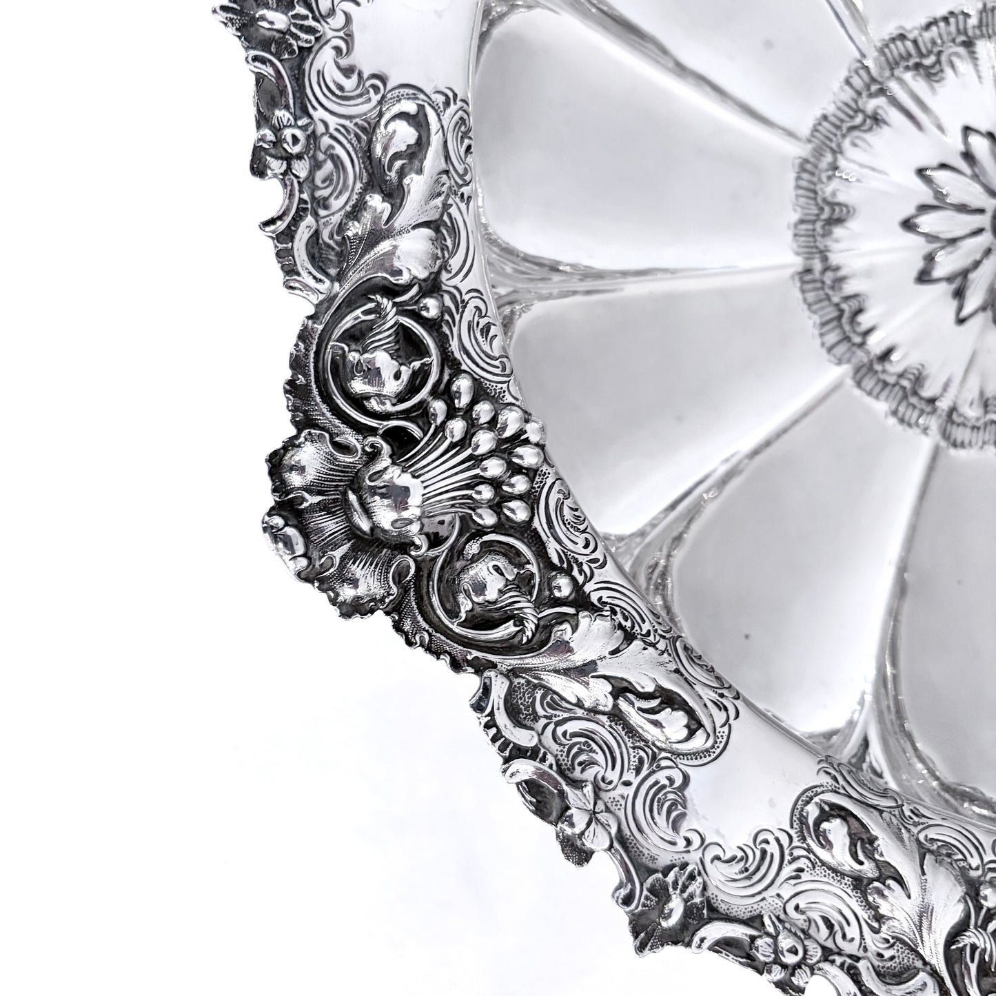 VICTORIAN REPOUSSÉ STERLING SILVER CENTERPIECE, SHEFFIELD, 1898