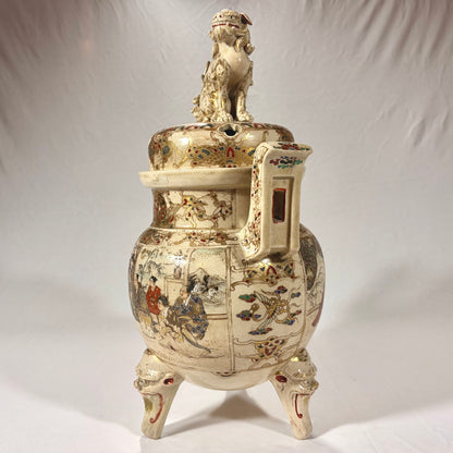 MAGNIFICENT FOO FINIAL TRIPOD SATSUMA INCENSE BURNER, JAPAN, MEIJI PERIOD