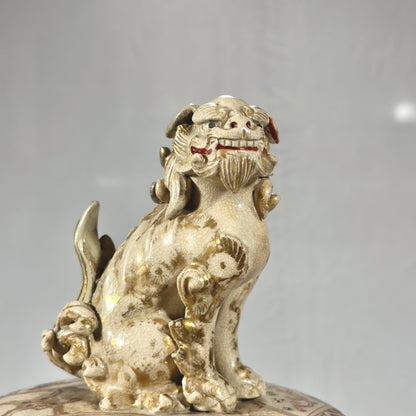MAGNIFICENT FOO FINIAL TRIPOD SATSUMA INCENSE BURNER, JAPAN, MEIJI PERIOD