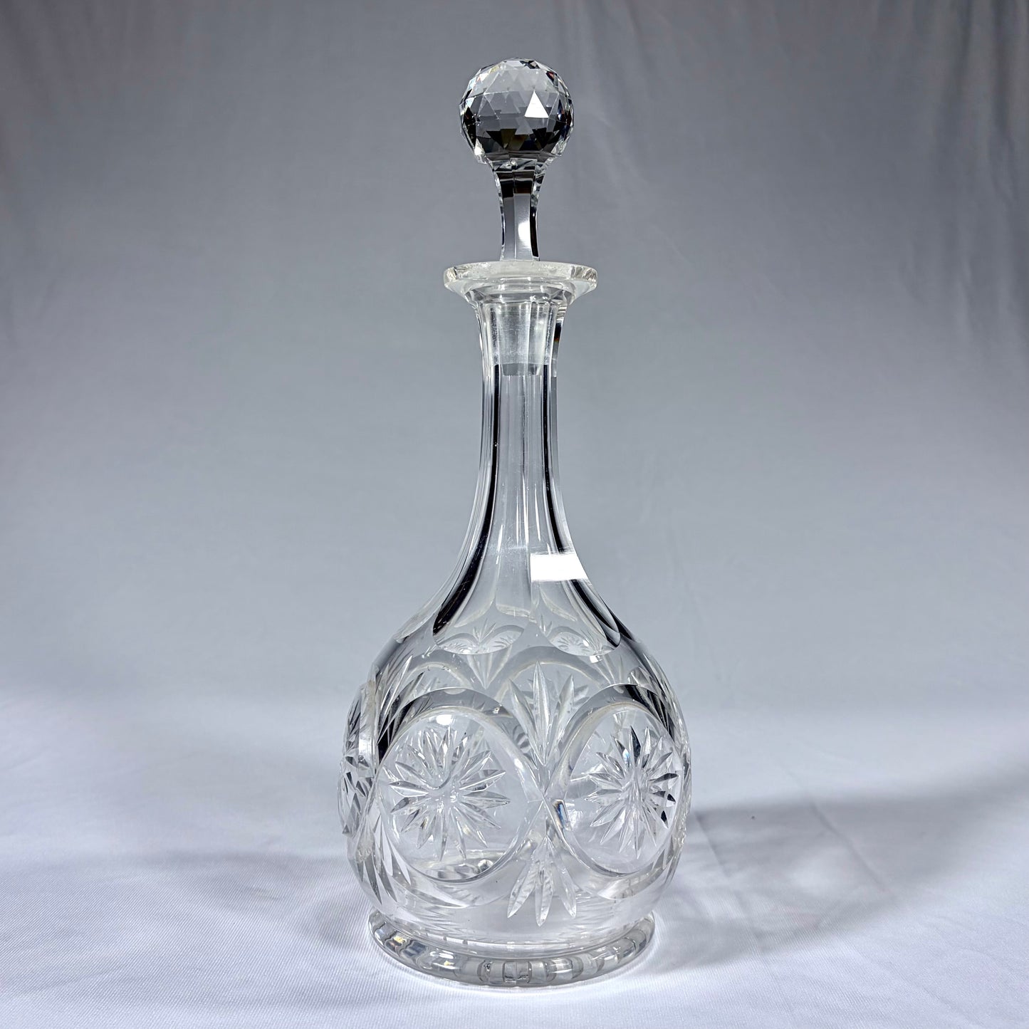 LATE VICTORIAN CUT CRYSTAL SPIRIT DECANTER, ENGLAND, LATE 19th CENTURY