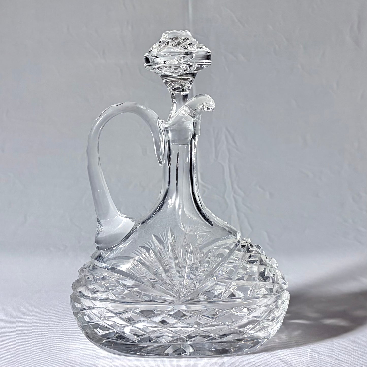 LATE VICTORIAN CUT LEAD CRYSTAL CLARET JUG, ENGLAND, c.1890