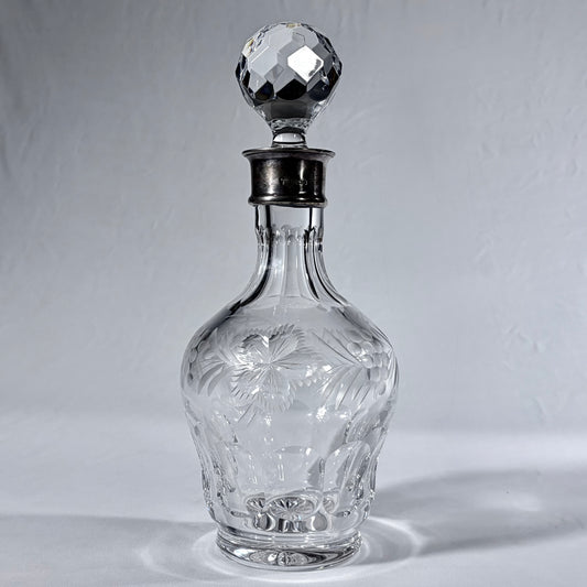 ELIZABETH II ENGRAVED CRYSTAL AND STERLING SILVER DECANTER, BIRMINGHAM, 1982