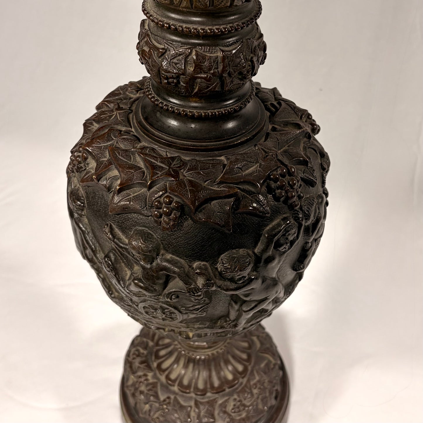NEOCLASSICAL BRONZE DECORATIVE EWER, EUROPE, LATE 19TH CENTURY