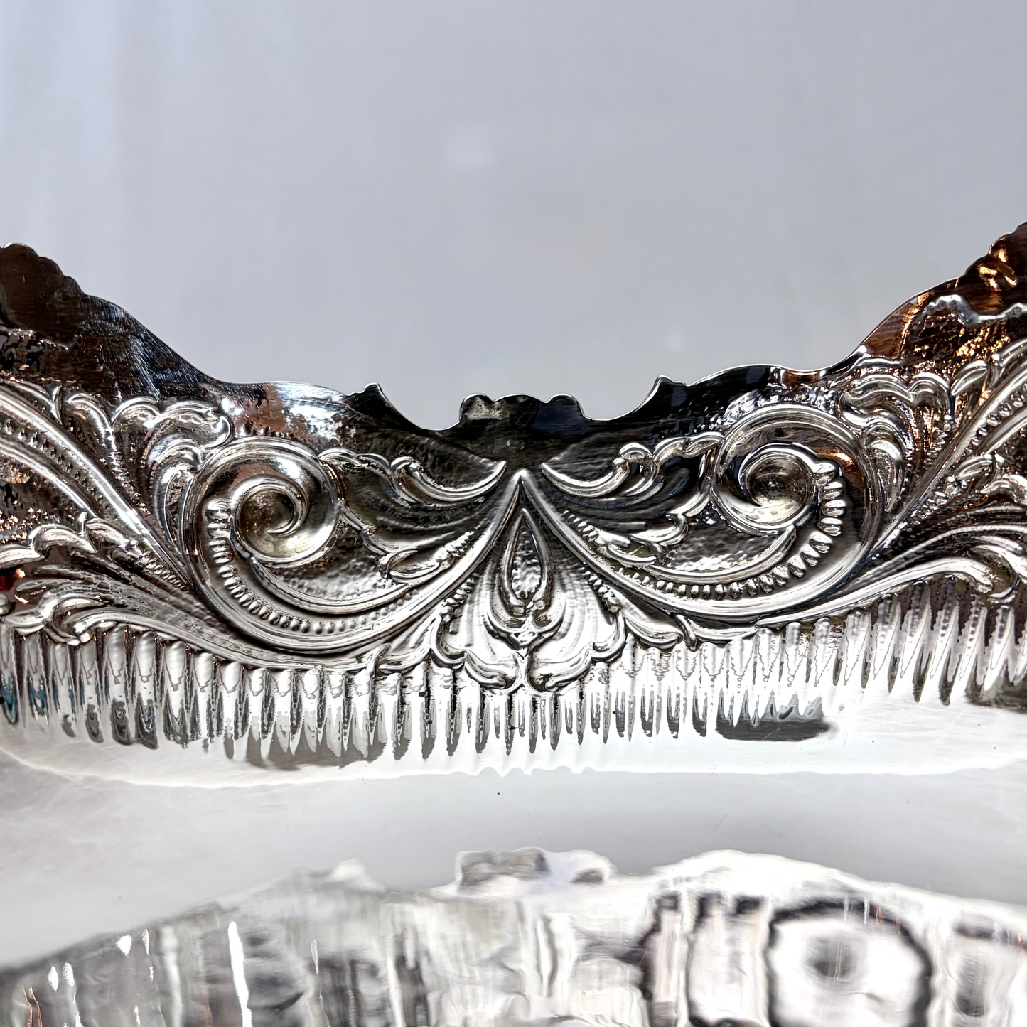 REPOUSSÉD AND CHASED .800 SILVER FIGURAL CENTERPIECE, MILAN, MID-20TH CENTURY