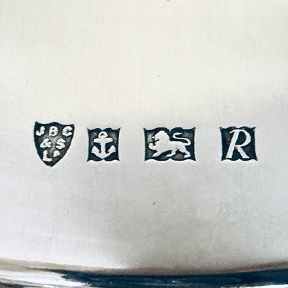 A LARGE SCALLOPED STERLING SILVER PRESENTATION SALVER, BIRMINGHAM, 1941