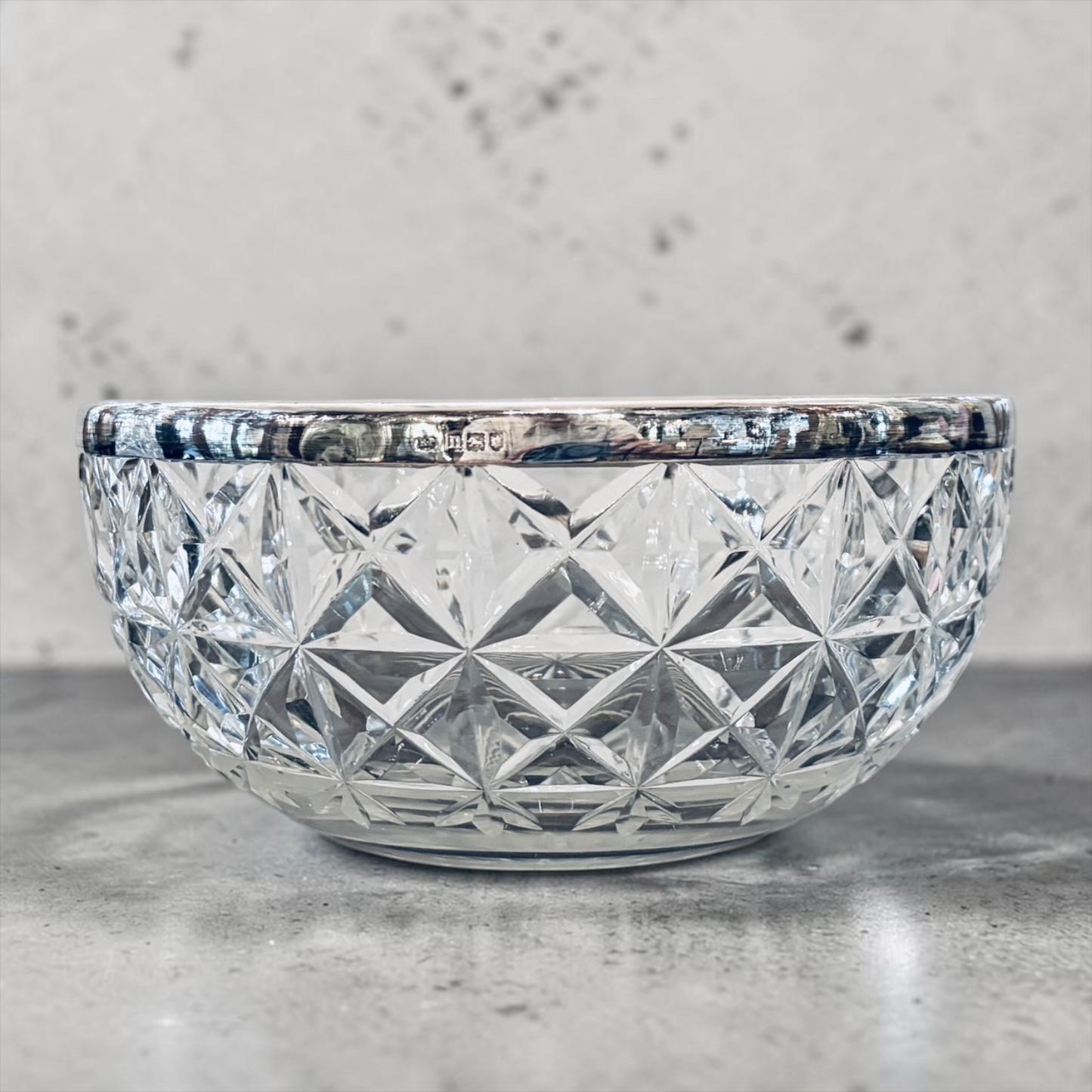 EDWARDIAN SILVER-MOUNTED CUT-CRYSTAL CENTERPIECE BOWL, LONDON, 1908