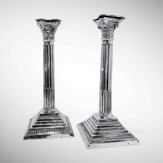 PAIR OF CORINTHIAN COLUMN STERLING SILVER CANDLESTICKS, LONDON, 1964