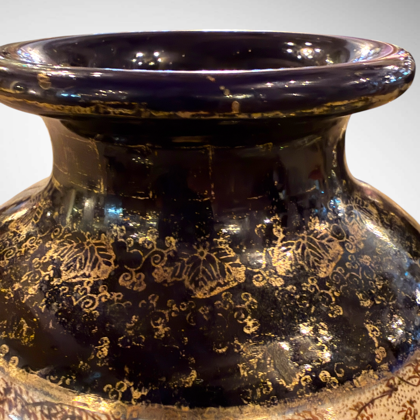 A FINE PAIR OF COBALT SATSUMA VASES, JAPAN, MEIJI PERIOD c.1880–1910
