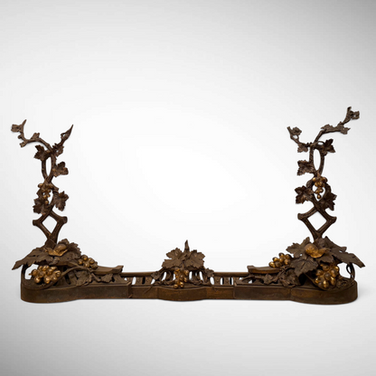 A VICTORIAN PARCEL-GILT BRONZE FIREPLACE FENDER, ENGLAND, C. 1880