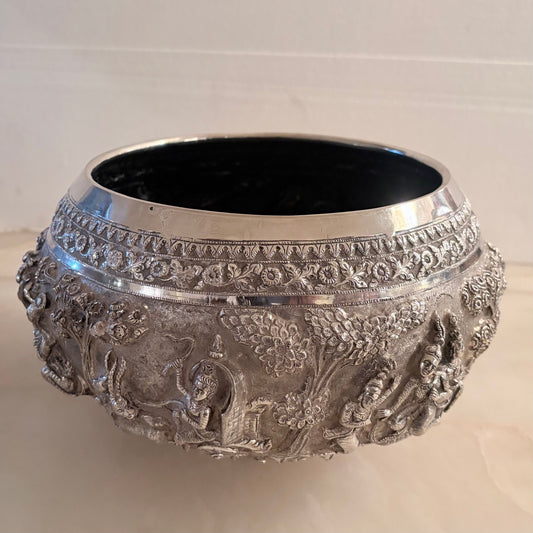 KLS Vaults 19th-century Burmese silver thabeik bowl featuring intricate high-relief Ramayana repoussé scenes.