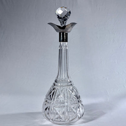 KLS Vaults 1925 George V sterling silver-mounted cut glass decanter with geometric patterns and faceted stopper