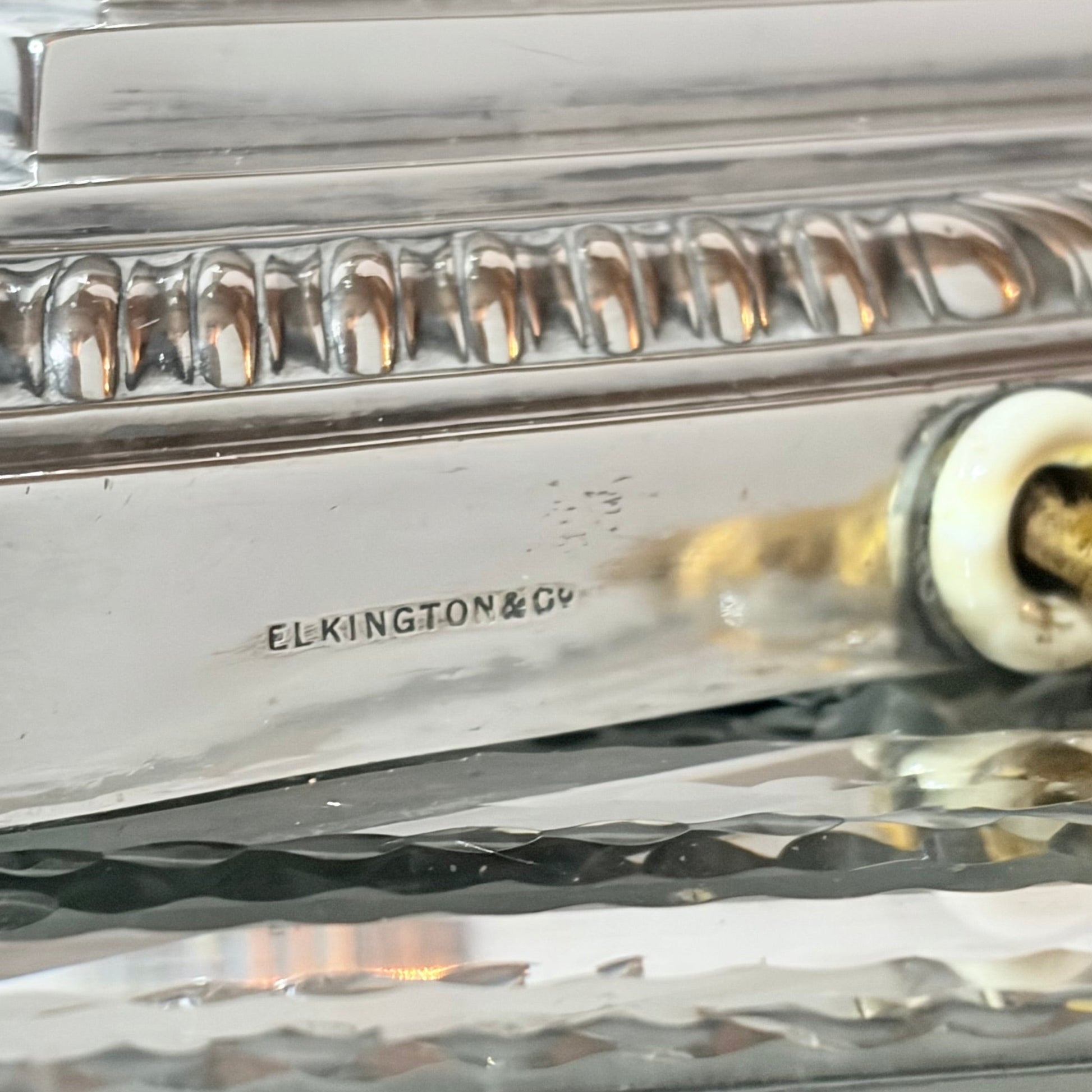 KLS Vaults Edwardian sterling silver table lamp base featuring the Elkington and Co hallmark on a beaded border.
