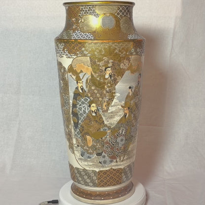 A PAIR OF MONUMENTAL SATSUMA EARTHENWARE VASES, JAPAN, MEIJI PERIOD (1868–1912)